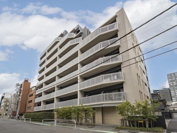 2LDK Apartment for Sale in Shinjuku, Tokyo - 68.87m² - Thumbnail 3