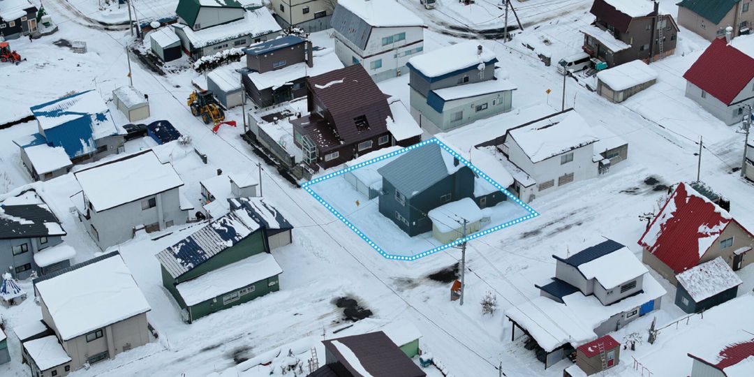 Kimobetsu Hillside House for Sale in Hokkaido - 5 Bedrooms - Thumbnail 4
