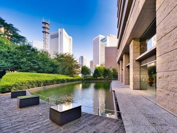 Akasaka Tower Residence Top of the Hill 2LDK Apartment for Sale - Thumbnail 2