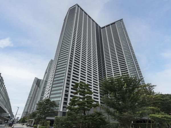 2LDK Apartment for Sale in Kachidoki, Chuo Ward, Tokyo - Thumbnail 3