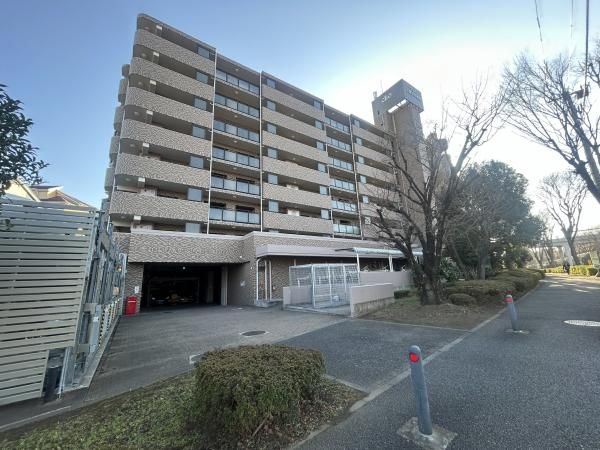 3LDK Apartment for Sale in Kanagawa-ku, Yokohama with Large Terrace - Thumbnail 4