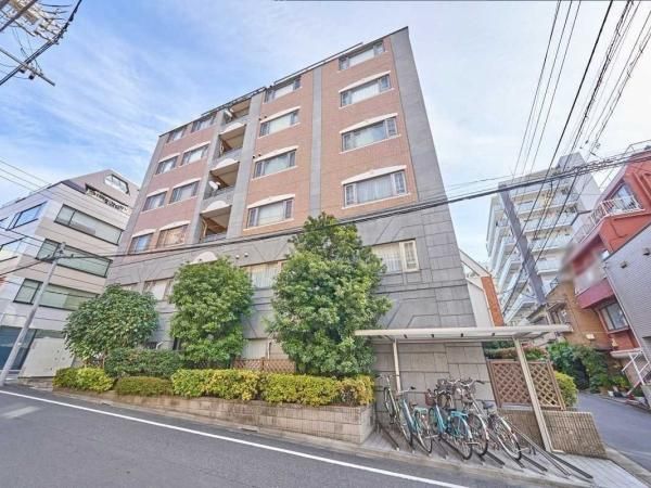 Renovated 2LDK Apartment in Bunkyo-ku, Tokyo for Sale - Thumbnail 3