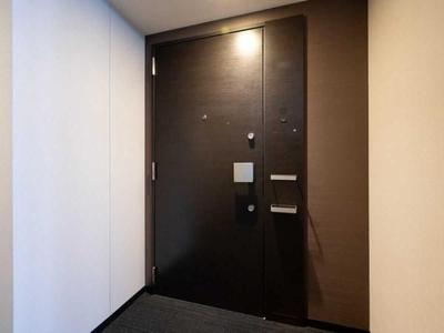 3LDK Apartment for Sale in Nishi Ward, Osaka — Front_door, Nishi, Osaka