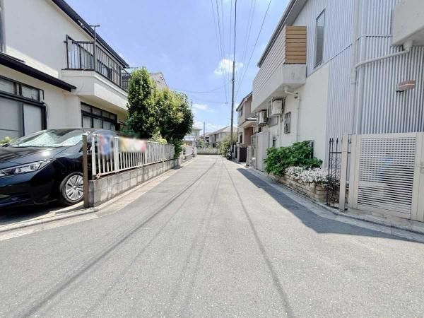 Renovated 4LDK House with Loft Storage in Niiza, Saitama - Thumbnail 2