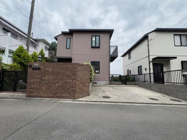 Renovated 4LDK House in Fujisawa with Garden and Parking - Thumbnail 2