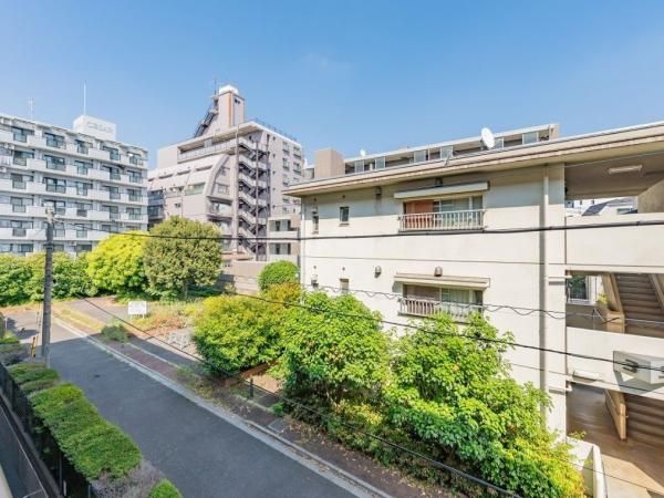 3LDK Apartment for Sale in Nerima, Tokyo - Thumbnail 2