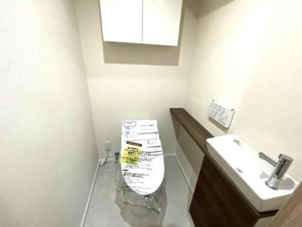 2LDK Apartment for Sale in Chuo Ward, Osaka - 87m2 - Thumbnail 4