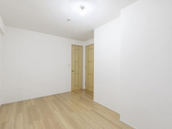 2LDK Apartment for Sale in Kawasaki Near Tama-Plaza Station - Thumbnail 4