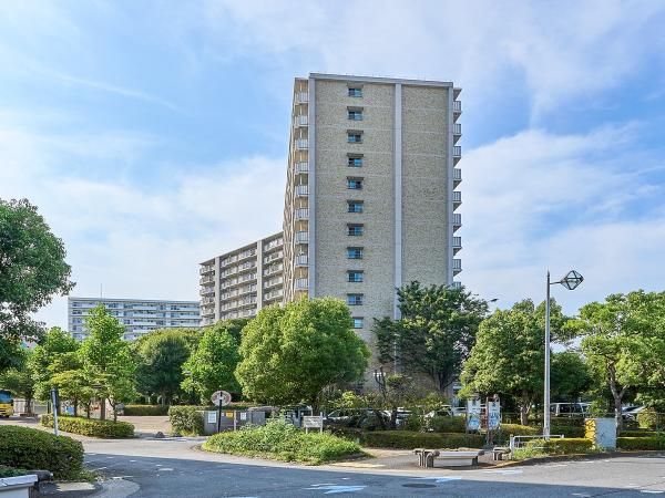 Seishin Kita Heights 2 Building 3LDK Apartment in Edogawa, Tokyo - Thumbnail 4