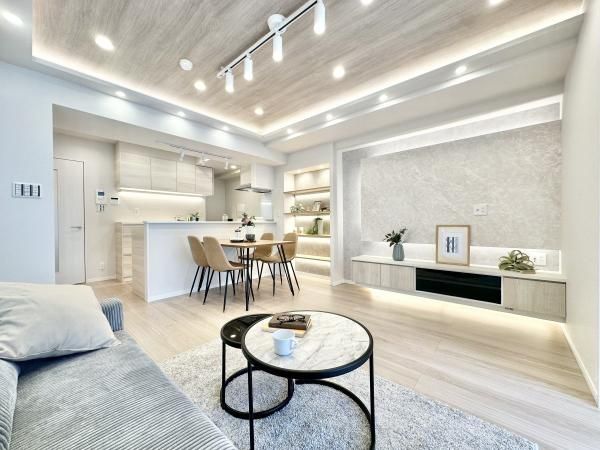 Renovated 1LDK Apartment for Sale in Shinjuku, Tokyo - Thumbnail 4