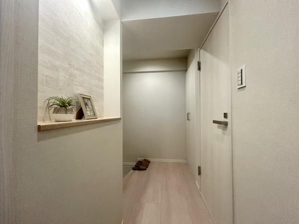 Renovated 1LDK Apartment in Taito, Kuramae, Tokyo - Thumbnail 4