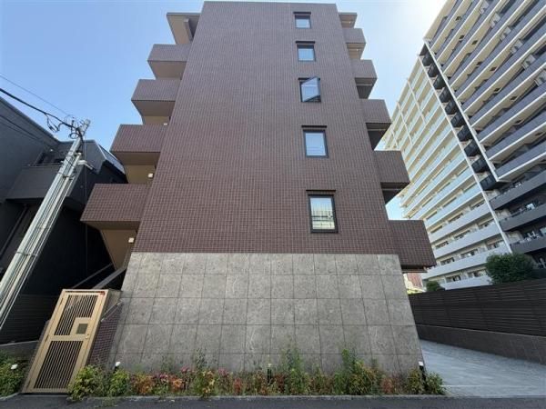 1LDK Apartment for Sale in Shinagawa, Tokyo - Thumbnail 2