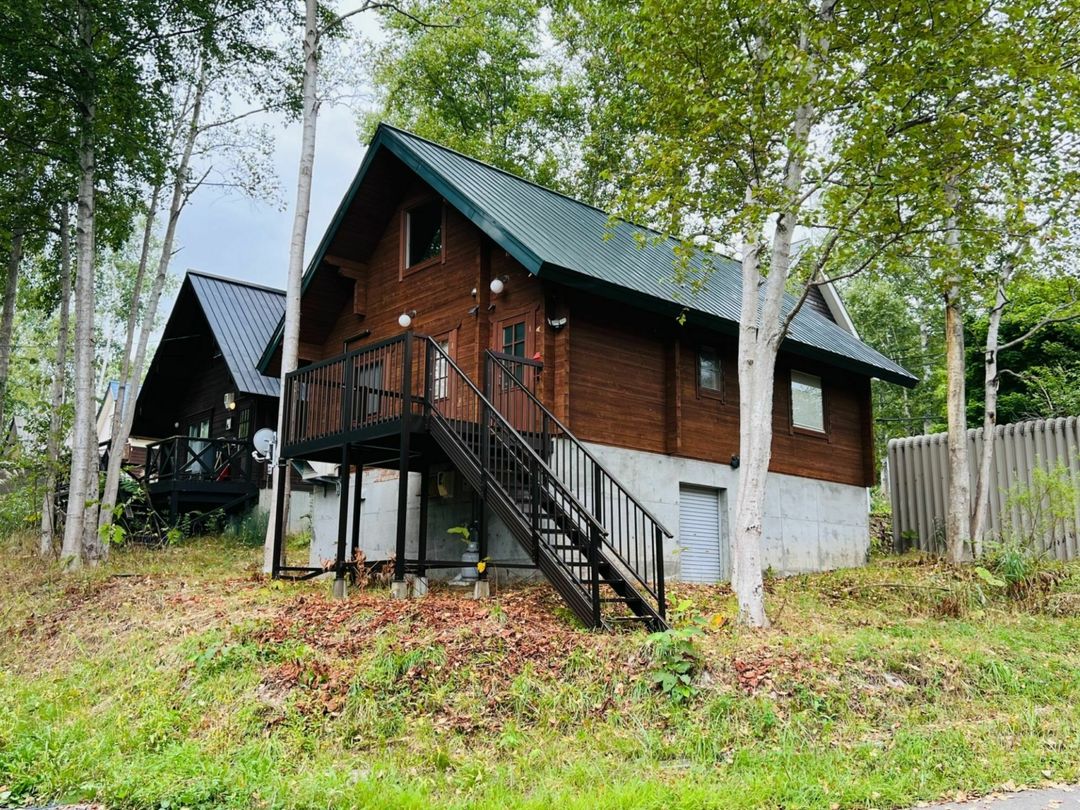Log House for Sale in Niseko Soga, Hokkaido - Thumbnail 2
