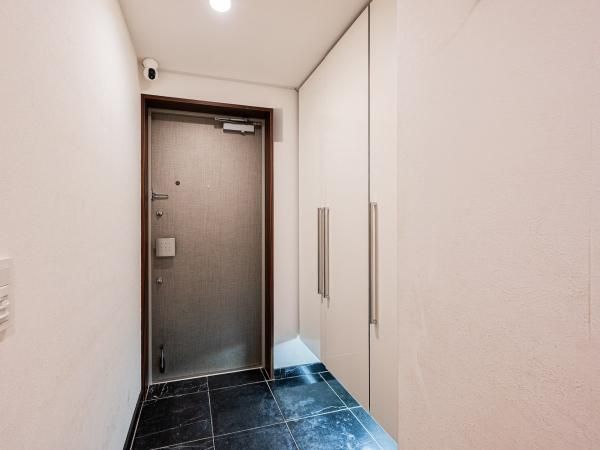 4LDK Apartment for Sale in Adachi-ku, Tokyo - 90.18m2 - Thumbnail 2