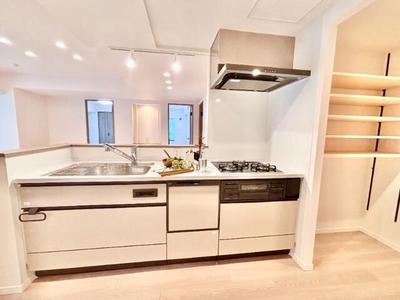 4LDK Apartment for Sale in Miyanosawa, Sapporo — Kitchen, Nishi, Hokkaido
