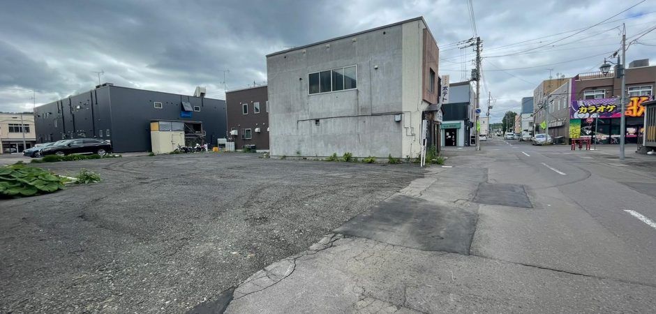 Downtown Kutchan 108 Tsubo Land for Sale - Main Image