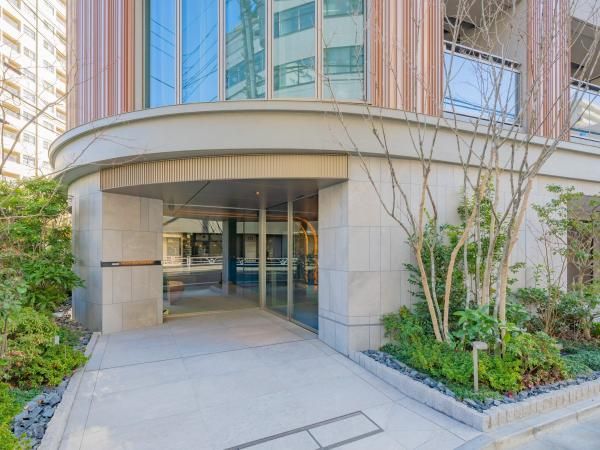 New 2LDK Apartment for Sale in Shibuya, Tokyo 61.11m2 - Thumbnail 3