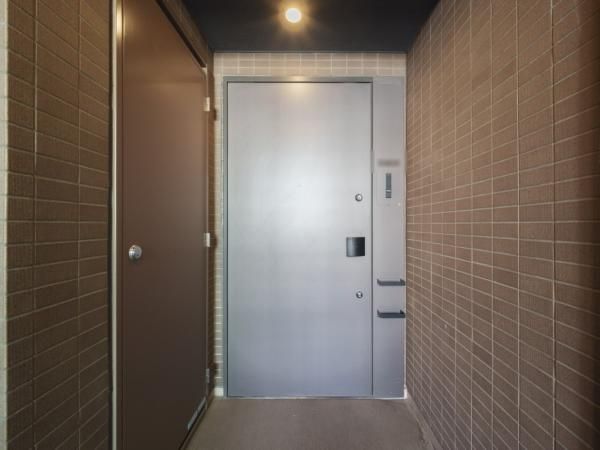 2LDK Apartment for Sale in Uchikanda, Chiyoda, Tokyo - Thumbnail 2