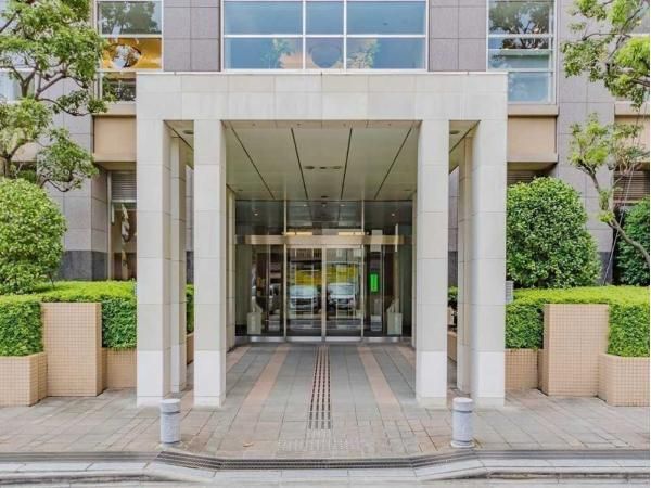 Renovated 2LDK Apartment in The Tower Grandia, Ikebukuro - Thumbnail 4