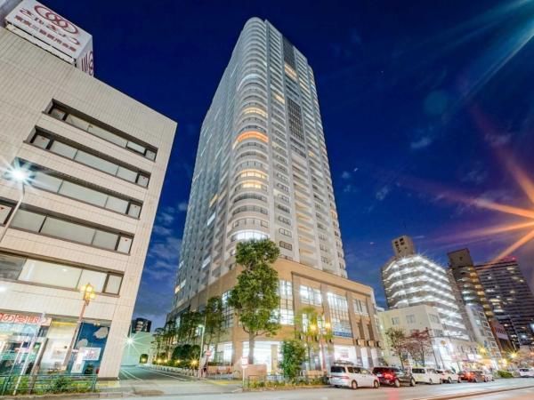Renovated 2LDK Apartment in The Tower Grandia, Ikebukuro - Thumbnail 2