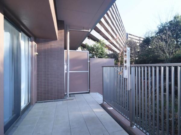 4LDK Apartment for Sale in Machida with Private Garden - Thumbnail 3