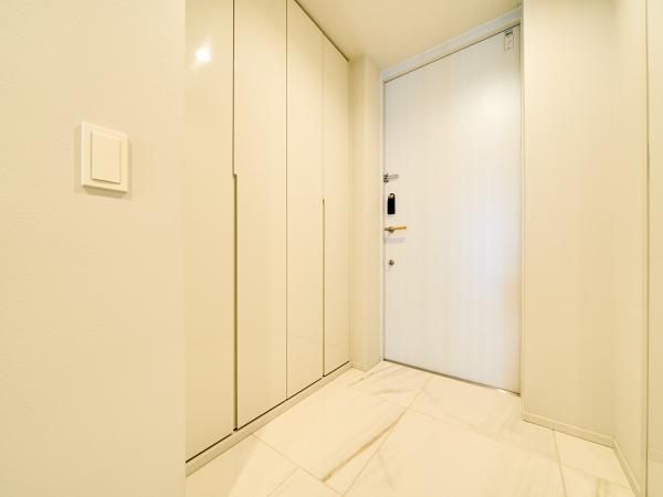 3LDK Apartment for Sale in Mita, Minato-ku, Tokyo – 85.07m² - Thumbnail 4
