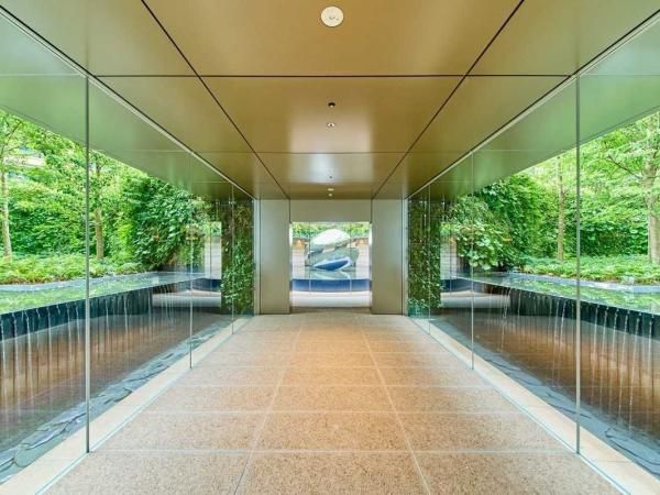 3LDK Apartment for Sale in Mita, Minato-ku, Tokyo – 85.07m² - Thumbnail 3