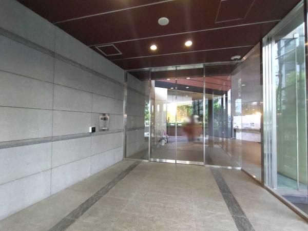 1LDK Apartment for Sale in Taito, Tokyo - 44.32m2 24th Floor - Thumbnail 2