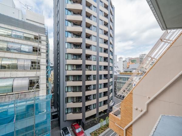 2LDK Apartment for Sale in Chiyoda-ku, Tokyo - 51.2m2 - Thumbnail 3
