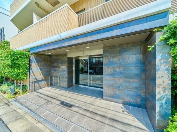 Grand Suite Sangenjaya Residence 1LDK Apartment for Sale in Setagaya - Thumbnail 3