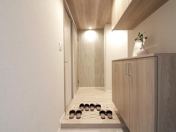Renovated 3LDK Apartment in Nishiyodogawa, Osaka - Thumbnail 4