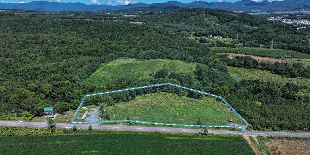 2.4 Hectare Land for Sale in Niseko Hanazono with Mountain Views - Thumbnail 3