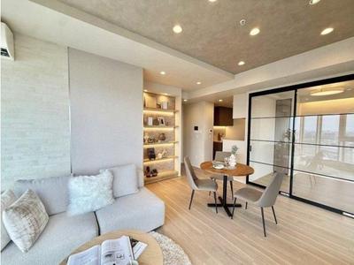 2LDK Apartment for Sale in Ikebukuro, Tokyo - 64.14 sqm — Interior, Toshima, Tokyo