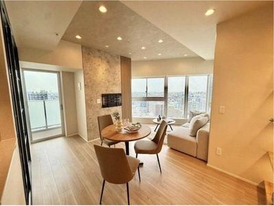 2LDK Apartment for Sale in Ikebukuro, Tokyo - 64.14 sqm — Interior, Toshima, Tokyo