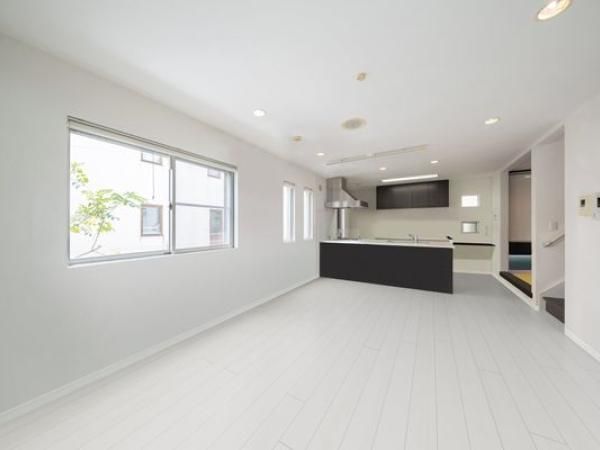 3LDK Detached House for Sale in Aoba Ward, Yokohama - Thumbnail 2