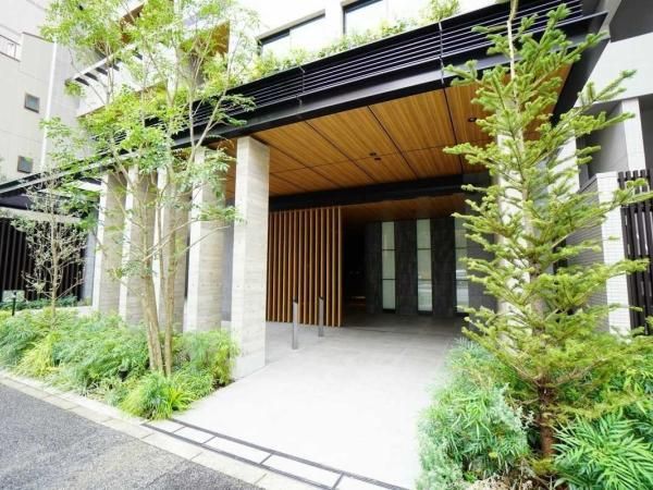 2LDK Apartment for Sale in Nakameguro, Meguro City - Thumbnail 4