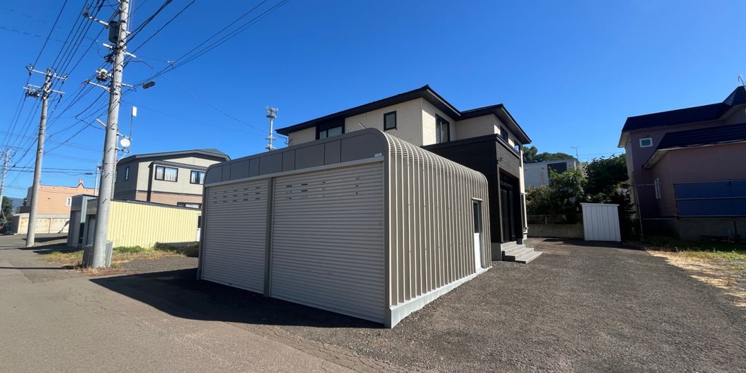 Central Iwanai Town Home for Sale - Dual-Key House in Hokkaido - Thumbnail 2