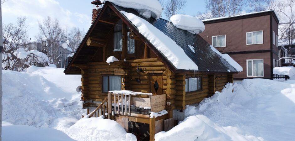 Kuma Cottage Log House Hirafu - 2BR Niseko - Image 1