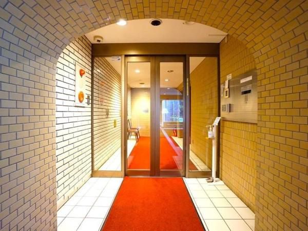 2LDK Apartment for Sale in Kudanminami, Chiyoda, Tokyo - Thumbnail 2