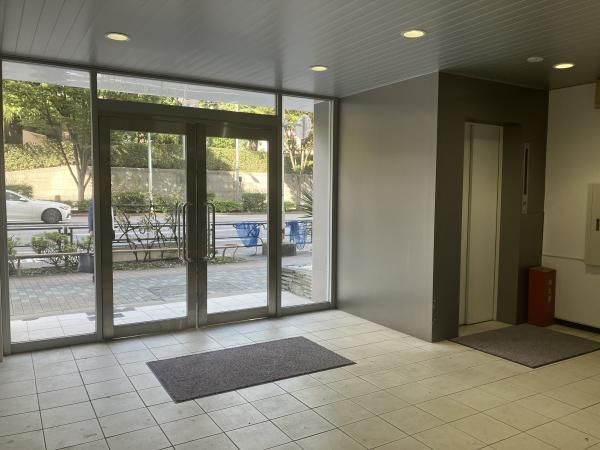 2LDK Apartment for Sale in Ichigaya, Shinjuku, Tokyo - Thumbnail 2