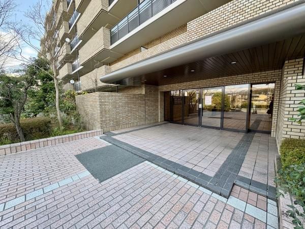 3LDK Apartment with Takano River Views in Kyoto's Sakyo Ward - Thumbnail 2