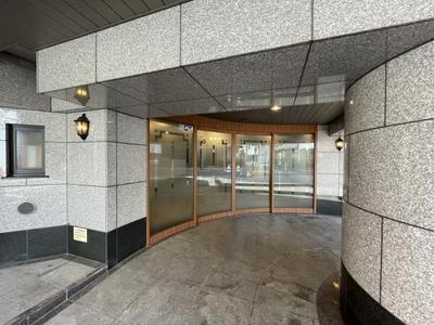 Renovated 2LDK Apartment in Nishi Ward, Yokohama near Yokohama Station — Front_door, Nishi, Kanagawa