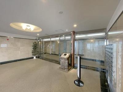 Renovated 2LDK Apartment in Nishi Ward, Yokohama near Yokohama Station — Front_door, Nishi, Kanagawa