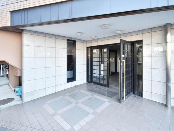 3LDK Apartment for Sale in Tsurumi-ku, Yokohama - Thumbnail 4