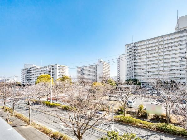 Renovated 3LDK Apartment for Sale in Edogawa, Tokyo - Thumbnail 2