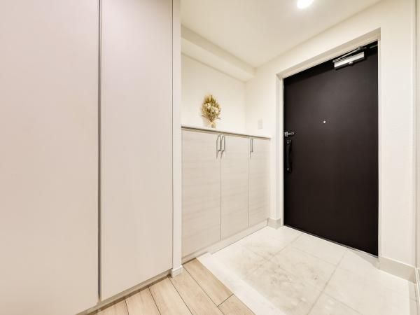 Renovated 3LDK Apartment for Sale in Edogawa, Tokyo - Thumbnail 4