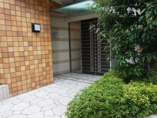 64m2 1LDK Apartment for Sale in Nishi-Azabu, Minato-ku - Thumbnail 2