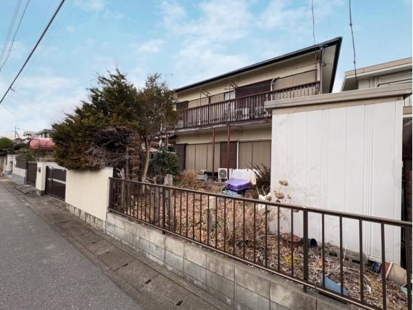 Land with Old House for Sale in Koshigaya, Saitama - Thumbnail 3