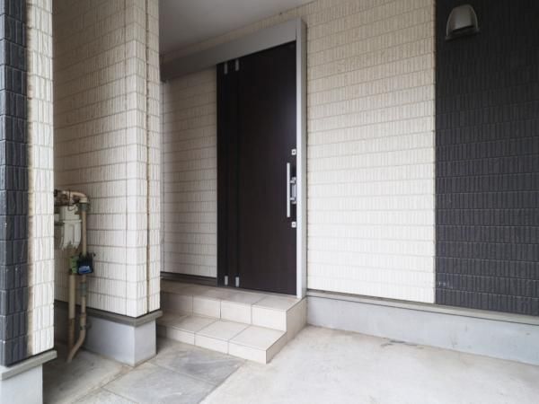 Renovated 2LDK+S House in Nakamaruko, Kawasaki - Thumbnail 4