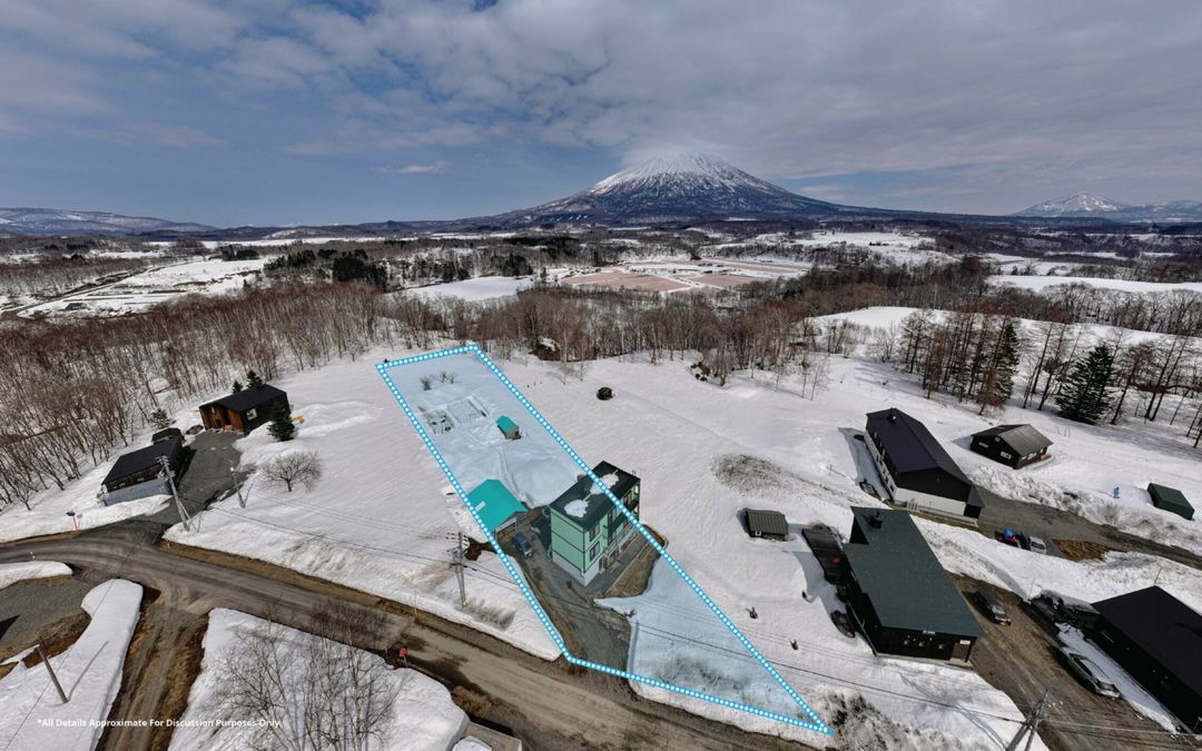3-Bedroom House for Sale in Niseko, Hokkaido - 174.87 sqm - Thumbnail 2